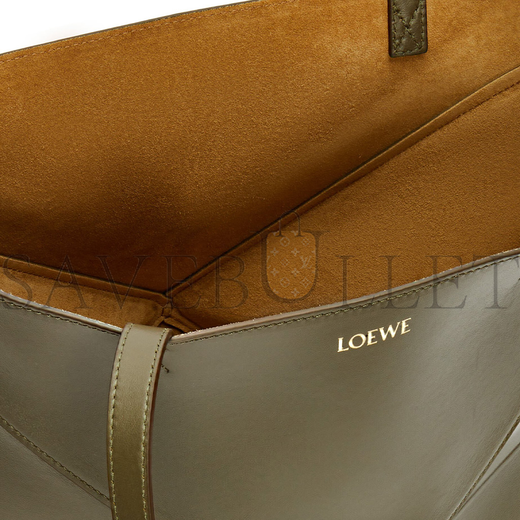 LOEWE MEDIUM PUZZLE FOLD TOTE IN SHINY CALFSKIN A657G50X01 (31.5*25.5*14.5cm) LOEWE MEDIUM PUZZLE FOLD TOTE IN SHINY CALFSKIN A657G50X01 (31.5*25.5*14.5cm)